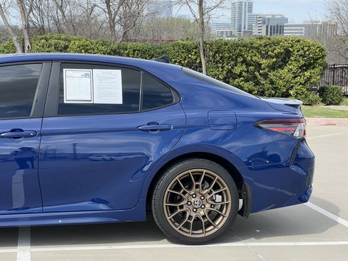 Used 2023 Toyota Camry SE w/ Convenience Package image 6