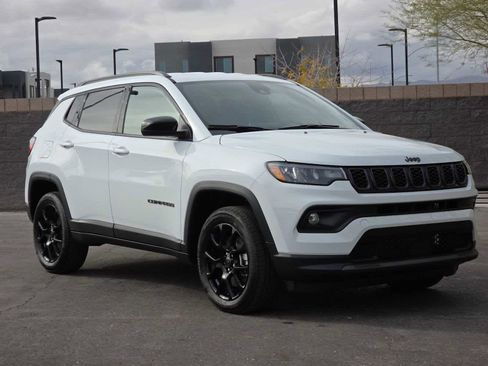 New 2026 Jeep Compass Latitude image 3