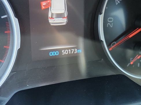 Used 2022 Toyota RAV4 XLE w/ Convenience Package FWD image 18