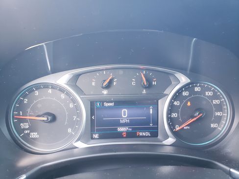 Used 2022 Chevrolet Equinox LT w/ Driver Convenience Package image 19