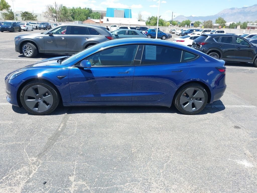 Used 2022 Tesla Model 3 Long Range AWD/4WD image 2
