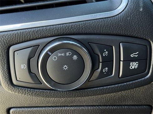 Used 2022 Ford Edge ST image 23