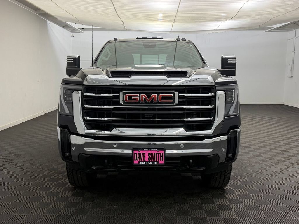 Used 2024 GMC Sierra 2500 SLT w/ SLT Premium Package AWD/4WD image 6