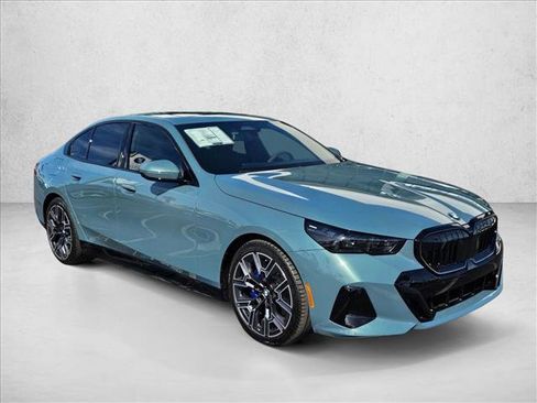 New 2026 BMW 530i w/ M Sport Package RWD image 7