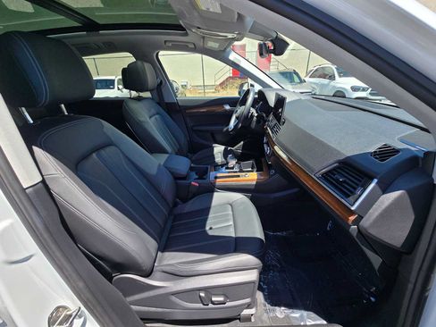 Used 2024 Audi Q5 2.0T Premium Plus w/ Premium Plus Package AWD/4WD image 11
