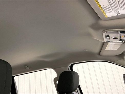 Used 2022 Toyota Tundra SR5 w/ SR5 Convenience Package AWD/4WD image 22