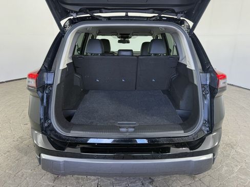 Used 2026 Nissan Rogue SL FWD image 7