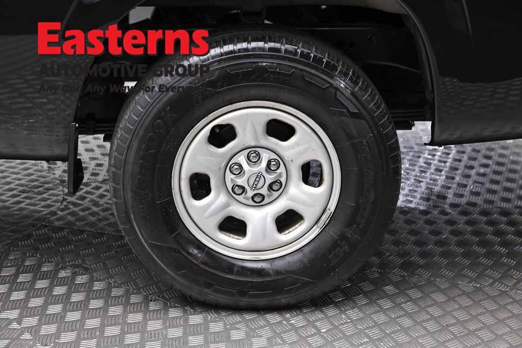 Used 2022 Nissan Frontier S RWD image 8