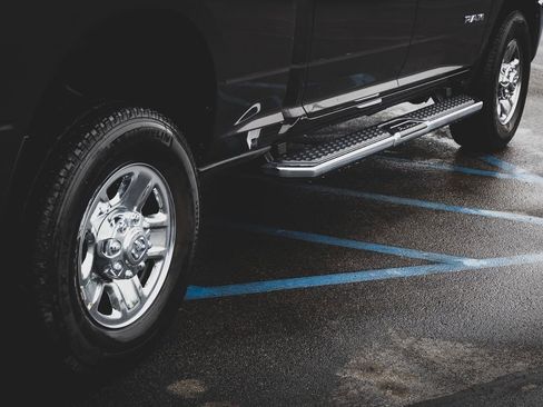 Used 2022 RAM 2500 Big Horn image 14