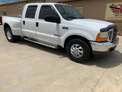Used 2001 Ford F350 XLT RWD image 1