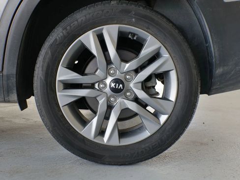 Used 2021 Kia Seltos S image 42