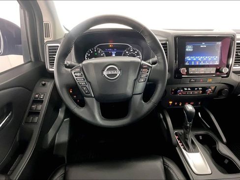 Certified 2024 Nissan Frontier SL w/ Technology Package RWD image 7