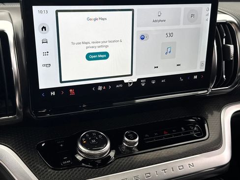 New 2025 Ford Expedition Platinum w/ Stealth Performance Package image 22