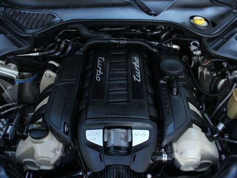 Used 2010 Porsche Panamera Turbo AWD/4WD image 39