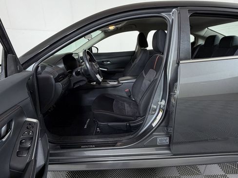 Used 2022 Nissan Sentra SR image 9