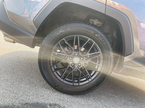 Used 2019 Toyota RAV4 LE w/ All Weather Liner Package AWD/4WD image 12
