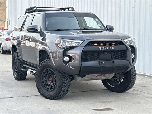 Used 2022 Toyota 4Runner TRD Pro image 2