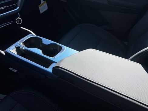 New 2026 Chevrolet Equinox EV LT image 29