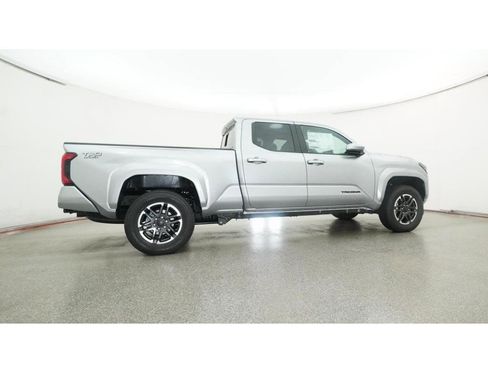 New 2025 Toyota Tacoma TRD Sport image 18