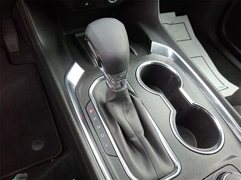 Certified 2023 Chevrolet Traverse LT image 12