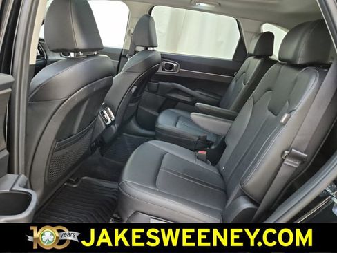 Used 2025 Kia Sorento X-Line EX AWD/4WD image 13