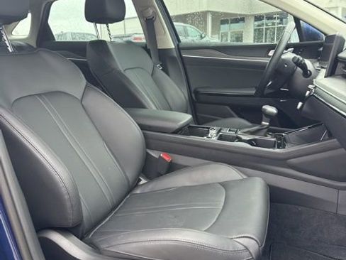 Used 2025 Kia K5 EX image 16