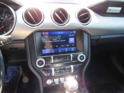 Used 2022 Ford Mustang Premium RWD image 27
