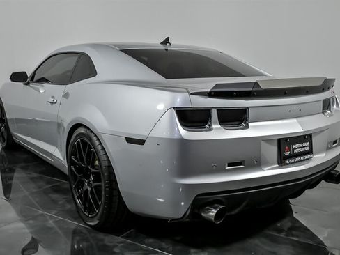 Used 2010 Chevrolet Camaro SS w/ RS Package RWD image 7