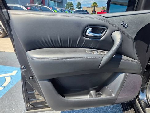 Used 2022 Nissan Armada SL w/ Midnight Edition Package RWD image 15
