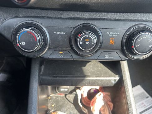 Used 2022 Kia Forte LXS image 11