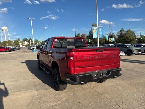 Used 2021 Chevrolet Silverado 1500 LT Trail Boss w/ Convenience Package II AWD/4WD image 7