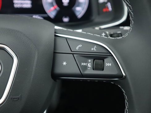 Used 2025 Audi Q8 Premium Plus w/ Premium Plus Package image 13