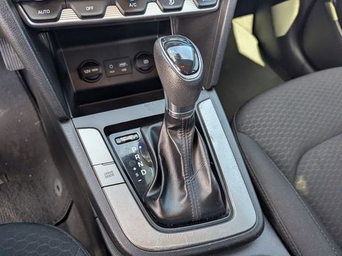 Used 2020 Hyundai Elantra SEL w/ Cargo Package (C1) image 17