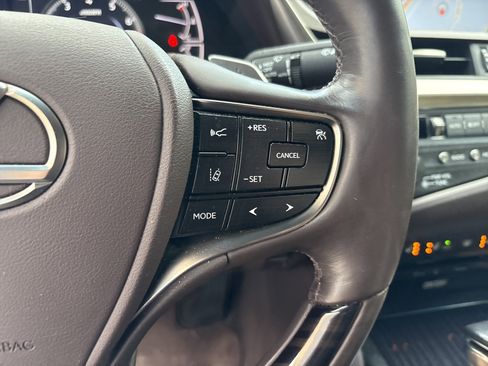 Certified 2019 Lexus ES 350 Luxury image 20