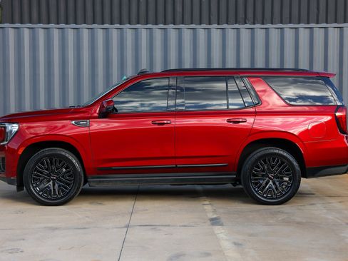 Used 2021 GMC Yukon Denali w/ Denali Premium Package image 35