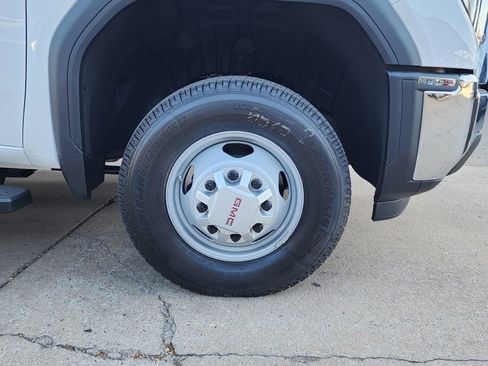 New 2026 GMC Sierra 3500 Pro w/ Convenience Package image 50