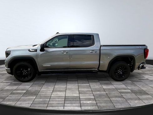 Used 2023 GMC Sierra 1500 Elevation AWD/4WD image 4