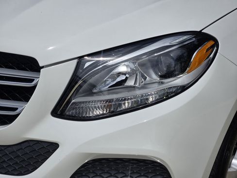 Certified 2018 Mercedes-Benz GLE 350 4MATIC image 11