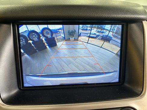 Used 2016 GMC Yukon Denali w/ Open Road Package image 11