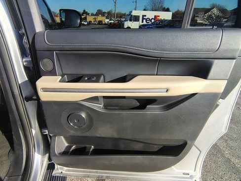Certified 2024 Ford Expedition Max Limited image 31