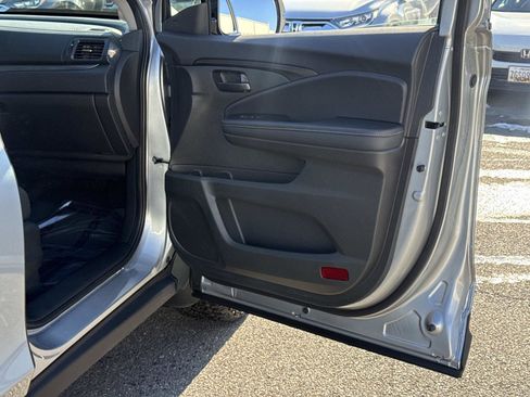 Used 2025 Honda Ridgeline Sport+ image 14