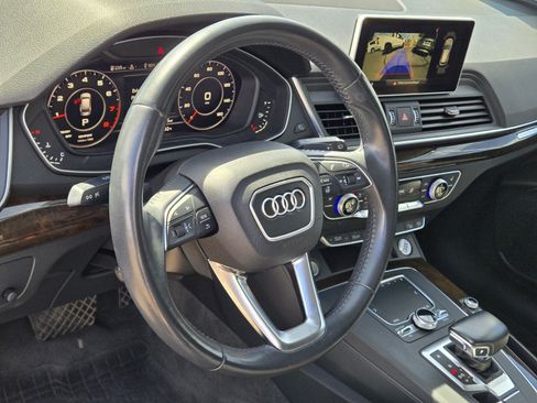 Used 2018 Audi Q5 2.0T Premium Plus w/ Premium Plus Package AWD/4WD image 18