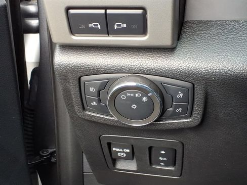 Used 2020 Ford F150 Lariat AWD/4WD image 38