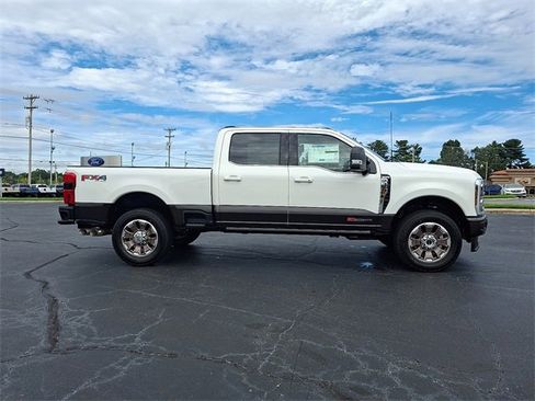 New 2025 Ford F350 King Ranch w/ FX4 Off-Road Package image 8