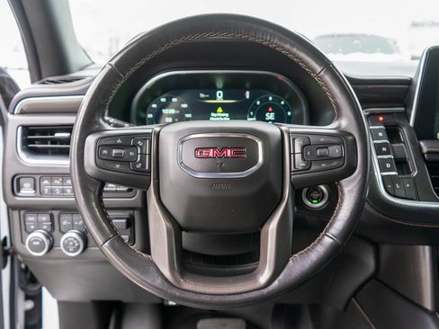 Used 2022 GMC Yukon AT4 w/ Technology Package image 17