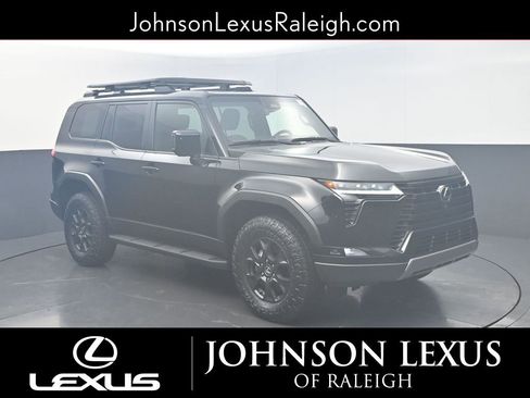 Certified 2024 Lexus GX 550 image 3