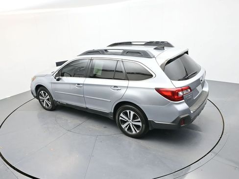 Used 2018 Subaru Outback 2.5i Limited image 22