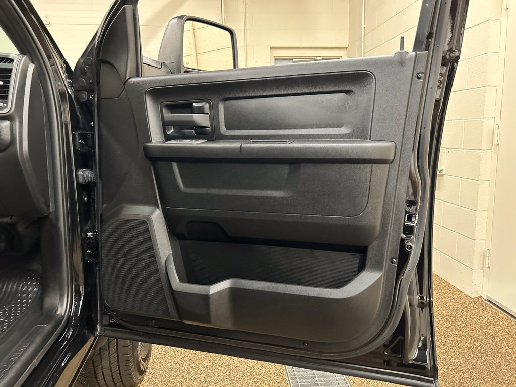Used 2025 RAM 3500 Tradesman AWD/4WD image 16