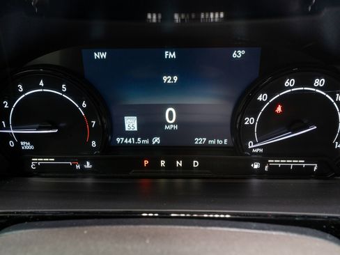 Used 2020 Lincoln Corsair Reserve w/ Equipment Group 201A image 27