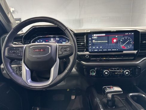 Used 2023 GMC Sierra 1500 SLT image 9